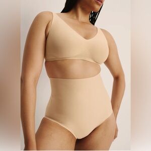 Shaper High Rise Briefs size Medium